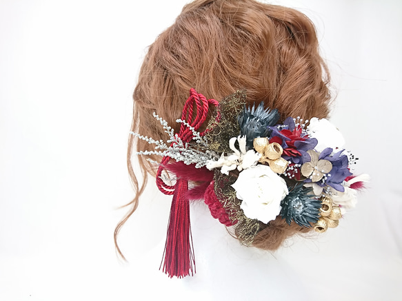 プリザローズと紫陽花とタッセルのヘッドドレス 成人式 4枚目の画像