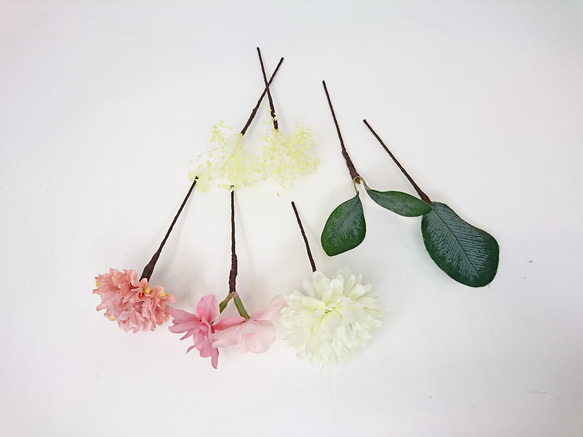 【お好きな花でセミオーダー】アーティフィシャルフラワーとプリザかすみ草のヘッドドレス 5枚目の画像