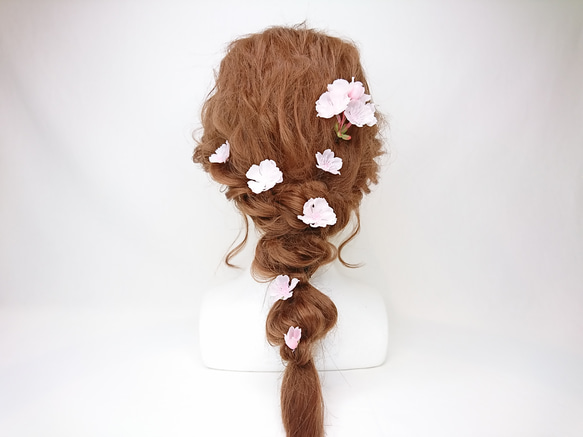 桜 ヘッドドレス アーティフィシャルフラワー ラプンツェルヘア 3枚目の画像