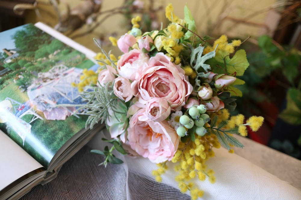 ミモザ と オールド ローズ  ウェディング 2点セット ＊ ラウンド ブーケ & ブトニア