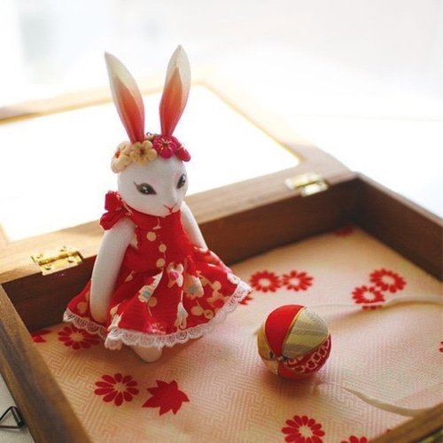㉕【うさぎの創作人形】 耳長ウサギ ちりめん細工 縮緬細工 和