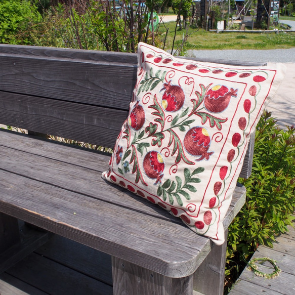 トルコ・シルクスザニクッションカバー・ポメグラート 枕頭・抱枕