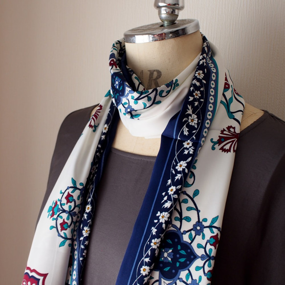 特別価格・オリエンタルストール・トルコ・レーヨン・ラーレNB 3枚目の画像