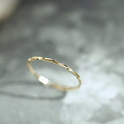 colorido14K金超閃光刻痕戒指很美喔(非鍍金)Real 14K gold curving style ring 第1張的照片