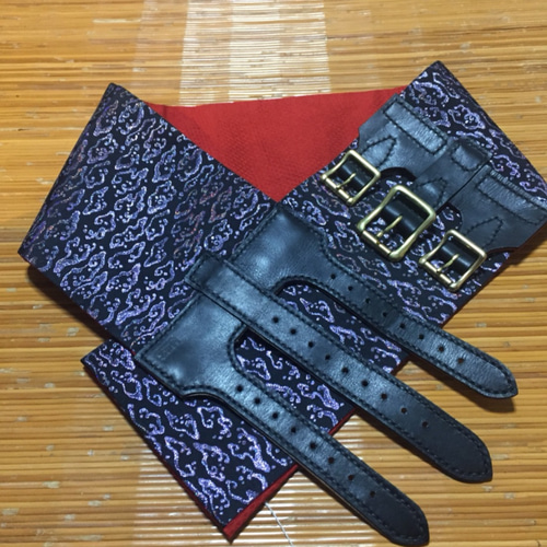 金襴の生地&黒革の半幅帯ベルト 和装小物(帯・半襟) 和男師 金襴の生地&黒革の半幅帯ベルト 和装小物(帯・半襟) 和男師