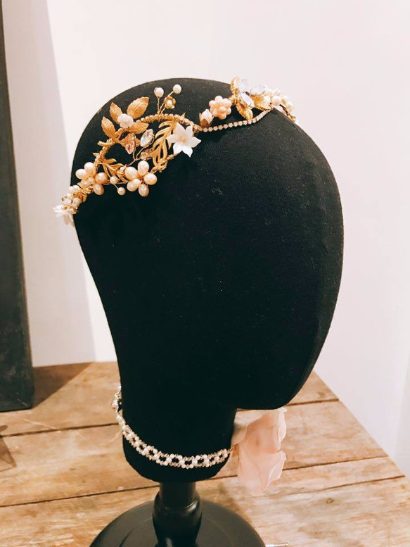 Dancing in the blossom Gold brass freshwater pearl headpiece 第5張的照片