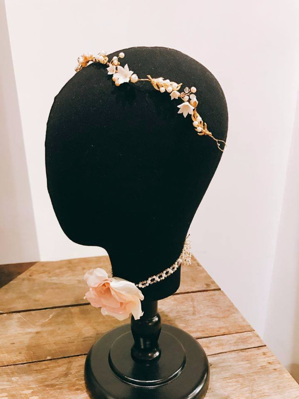Dancing in the blossom Gold brass freshwater pearl headpiece 第6張的照片