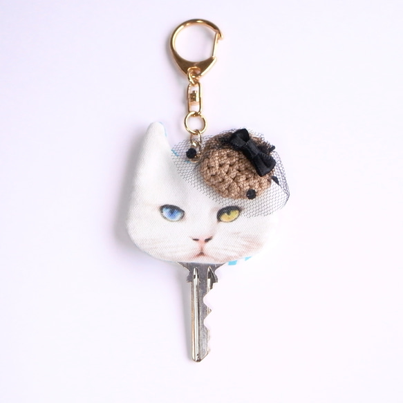 odd eyes cat ・キーケース（麦わらベレー帽） 1枚目の画像