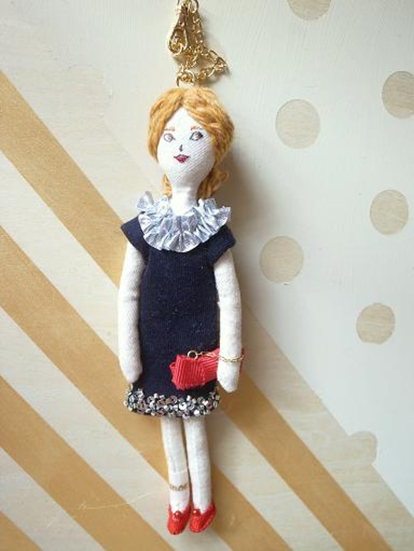 Doll　charm　-ピエロ襟の女の子チャーム 1枚目の画像