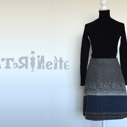 【受注生産・送料無料】イタリア人作家の秋冬・北欧テイストのスカート 1枚目の画像