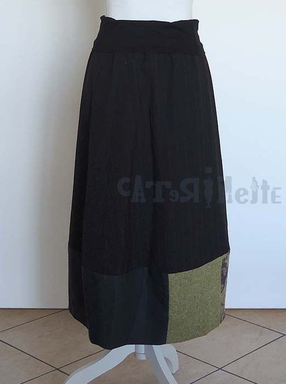 [20%OFFクーポン]イタリア人作家の秋冬物ロングスカート黒 4枚目の画像