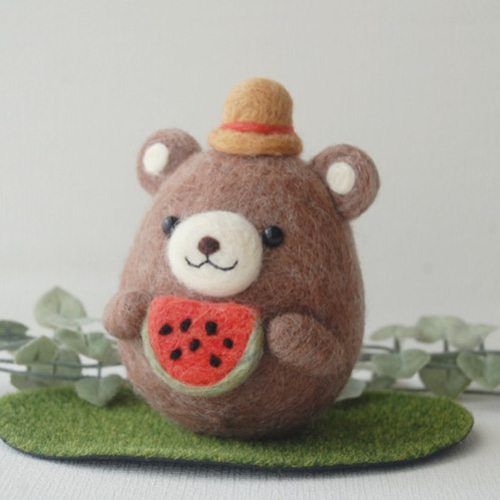 羊毛フェルト：夏のくまちゃん「すいかいただきまーす！」 羊毛