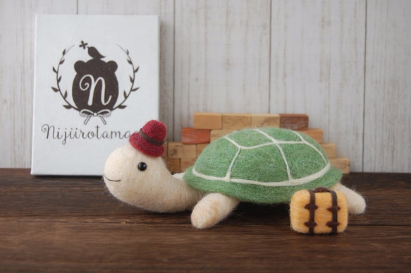 背景色蛋龜吉祥物“旅行的龜”羊毛氈 第3張的照片