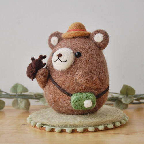 羊毛フェルトくまちゃん：カブトムシみーつけた！ 羊毛フェルト にじ