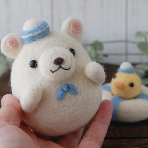 モコモコくまちゃんカーのしろくまちゃん（ピンク） 羊毛