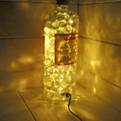 癒しのボトルランプ　「GORDON'S」ジン　電球色LED＋クリアビー玉 3枚目の画像