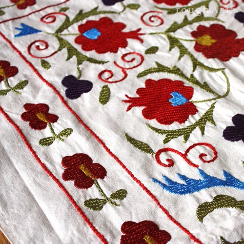 *スザニー刺繍布 スザニー刺繍布 スザニーTOP(BLACK): 『チャイハネ』公式通販