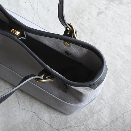 □帆布とミネルバボックスのミニマルトートバッグ□お好きなレザー