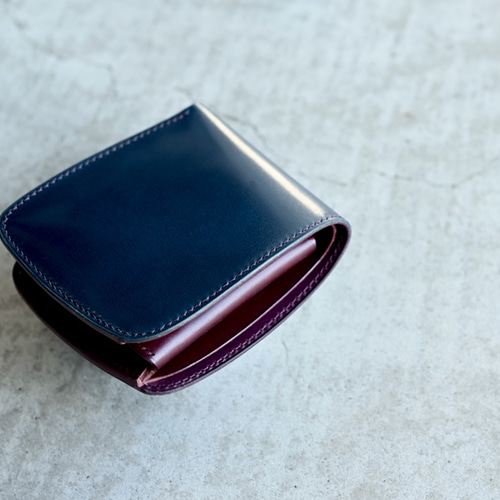 【ご予約品】 □送料無料□コードバンとブッテーロのシェル型二つ折り財布□お 小物