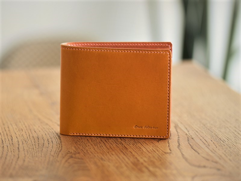 手縫いブッテーロの二つ折り財布 イエロー×ピンク その他ミニ財布