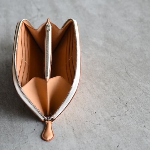 □送料無料□経年変化を楽しむ革の王様ブッテーロ ラウンドファスナー