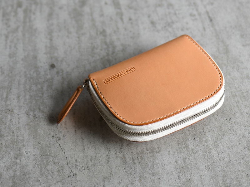 ■送料無料■ブッテーロ ショートサイズのラウンドファスナーウォレット【ナチュラル】■カラーオーダー対応