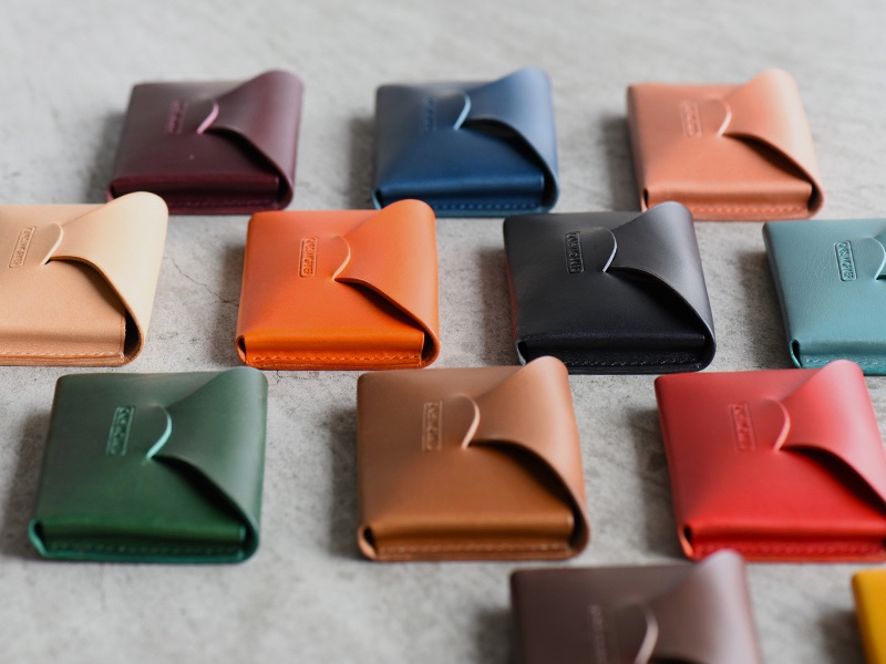 ■16カラーから選べるブッテーロの名刺入れ　ビジネスカードケース　カードケースにも