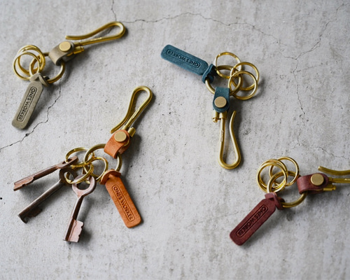 GERUGA ゲルガ フック型キーホルダー BRASS / BLACK加工 GERUGA ゲルガ フック型キーホルダー BRASS / BLACK加工