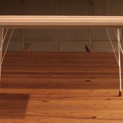◇杉　浮造りテーブル　ナチュラル仕上げ　1200／580◇ホワイト鉄脚　木目綺麗　ワックスオイル 1枚目の画像