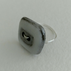 ドイツ製　陶器ボタンの指輪とネックレスセット 3枚目の画像