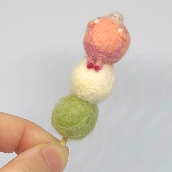 三色だんごおじさん ブローチ