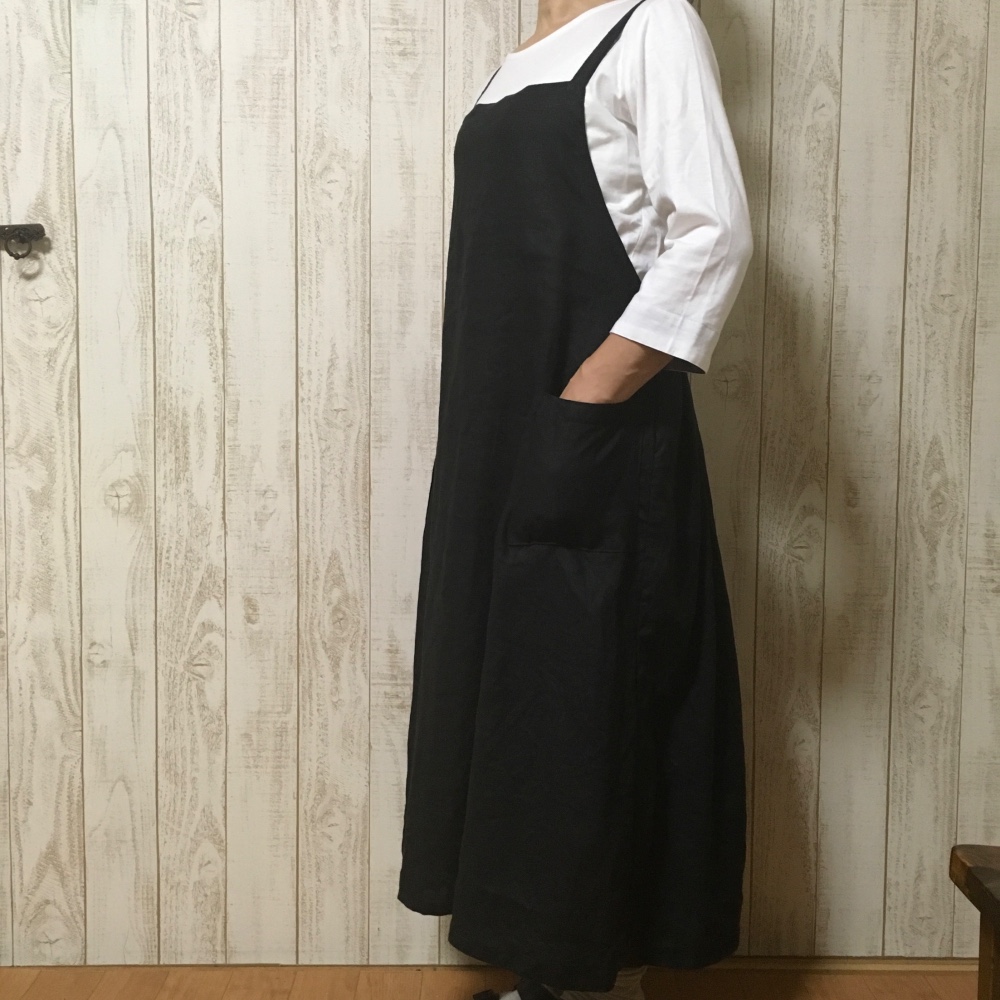 リネン☆エプロンワンピ（黒）