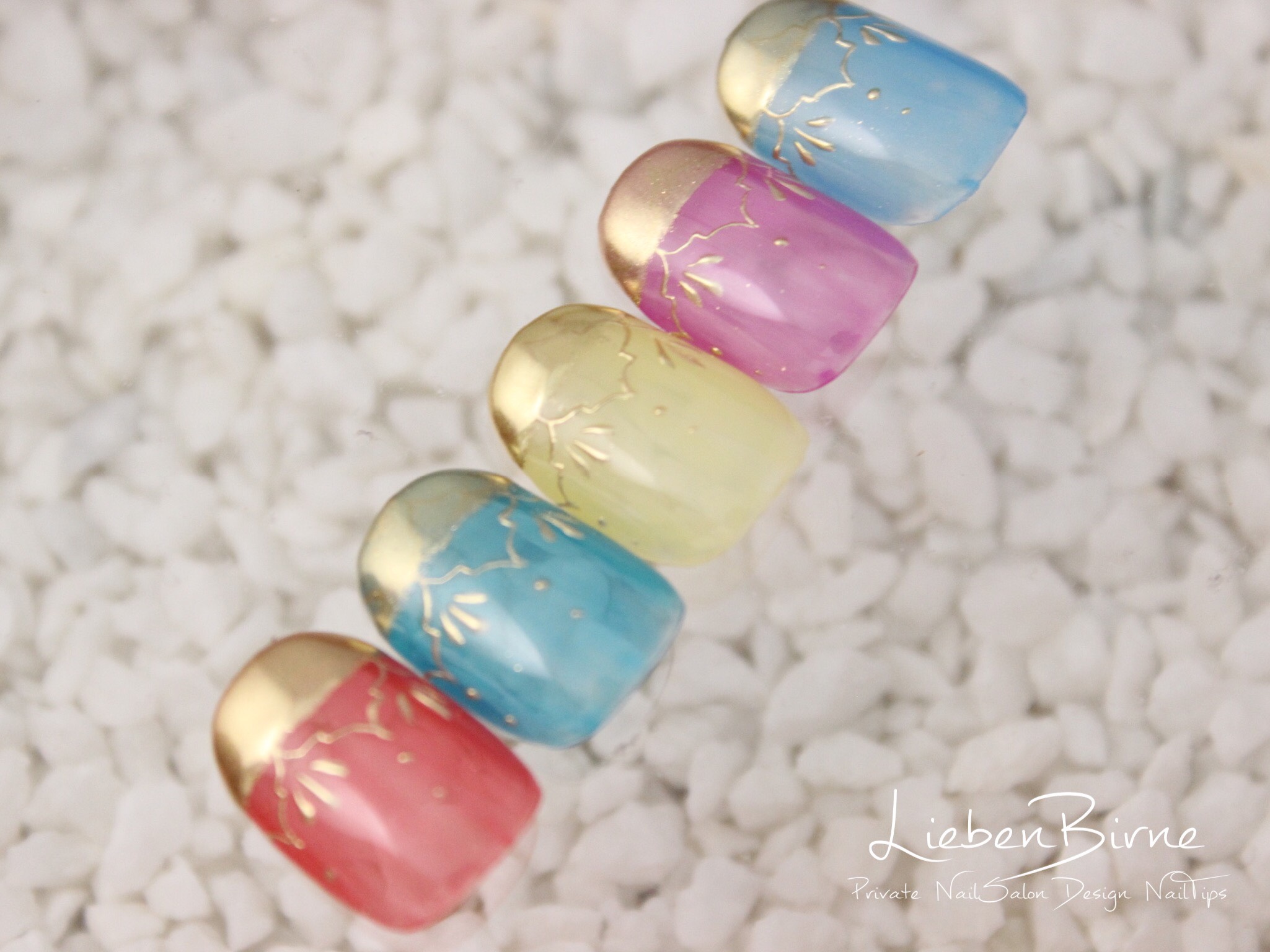 ベネチアングラスのネイル＊Bi