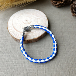 HOHO 手作圓編織手環 麂皮 韓國絨 編織手鍊 (藍白) 第1張的照片