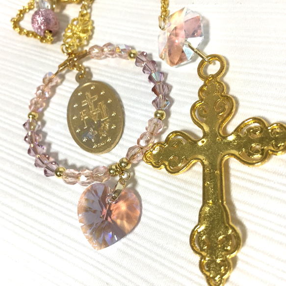 聖母マリア癒しと愛の光・メダイ付サンキャッチャー☆ピンク色　スワロフスキー50㎜使用 4枚目の画像