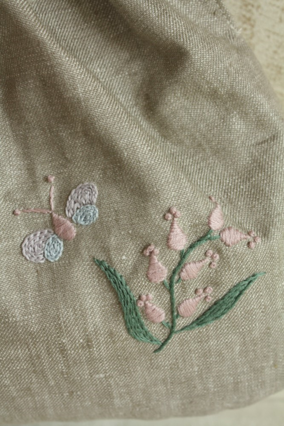 *受注製作*ハンドメイド*刺繍*蝶々と花園*リバティ＜カペル＞&リトアニアリネン*バンブー持ち手バッグ*竹製*Mサ 8枚目の画像