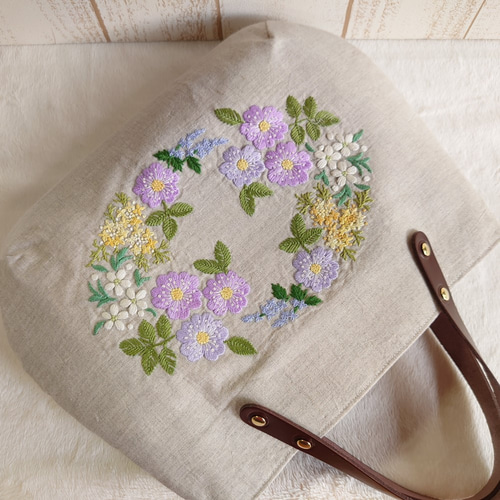 受注製作*刺繍*野ばらのサークルフラワー*トートバッグ*リネン*本革