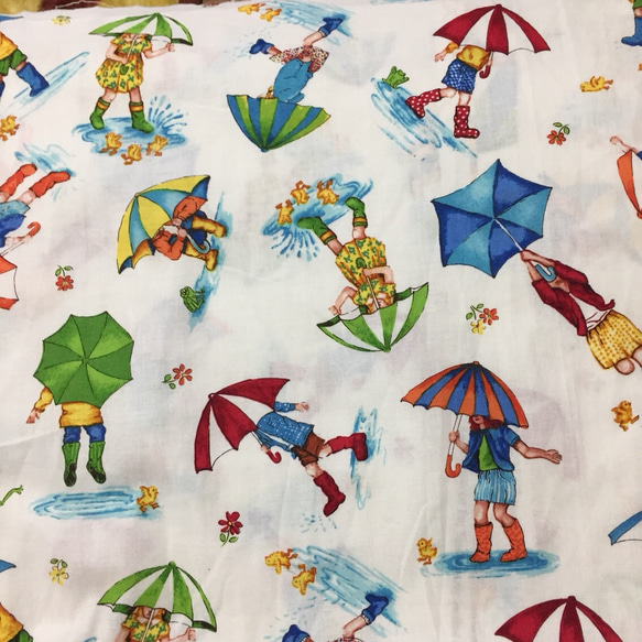《kai's》USA輸入生地雨が降っても元気な子供たちギャザースカート 4枚目の画像