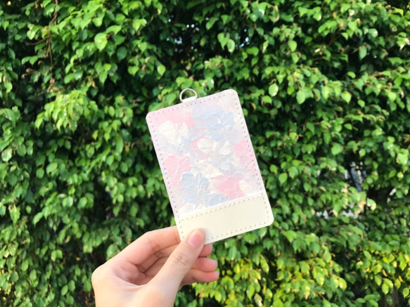 手繪手製卡片套（粉紅色系）| 附掛繩 第4張的照片