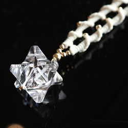 ガネーシュヒマール産水晶バジュラ（五鈷杵）カットのマクラメ