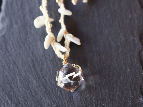 ガネーシュヒマール産ヒマラヤ水晶正２０面体カットネックレス 5枚目の画像