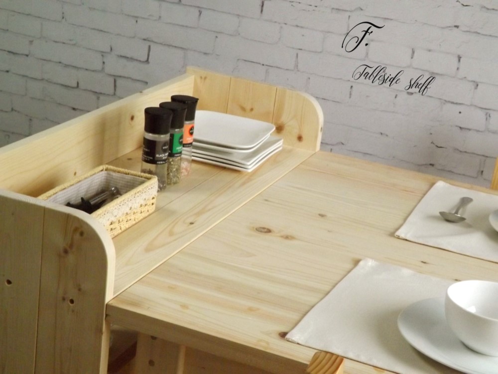 無垢材仕様テーブルサイド用のシェルフ