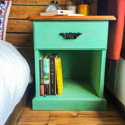 turquoise bed side table 2枚目の画像