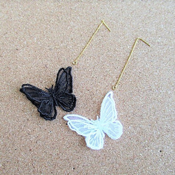 レース蝶モチーフ２枚（ホワイト） 4枚目の画像