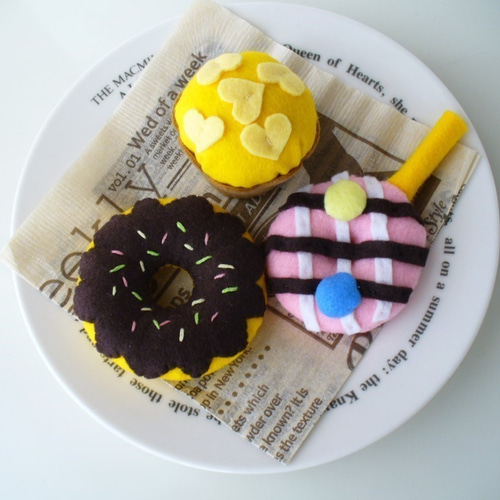 ①フェルトままごと　ドーナツ屋さん　オーダーページ フェルトままごと☆ドーナツ屋さん おもちゃ・人形 キキ 通販