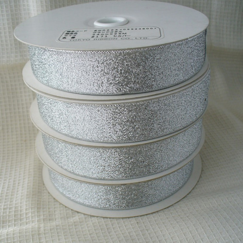 ラメ入りシルバーのリボン 24mm×25M 東京リボン グランドメタル リボン