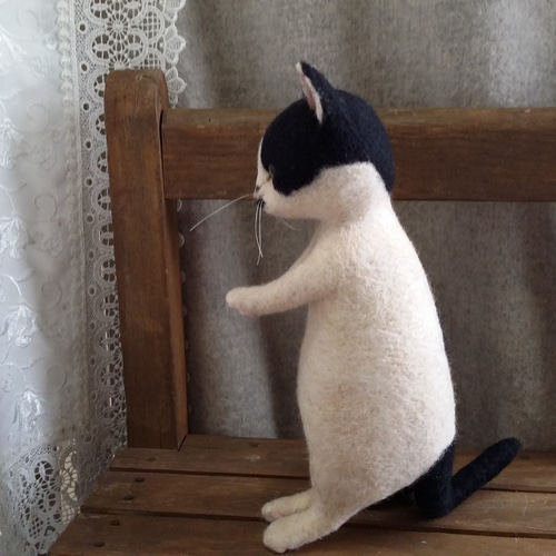 大きい白黒猫さん（ちょっと悪い顔） 羊毛フェルト mignon animal Anne