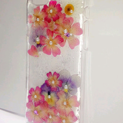 ビオラとバラの花びら舞う、押し花iPhone6ケース、カバー 3枚目の画像