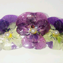 紫色とビオラの妖艶なバレッタ 4枚目の画像