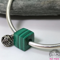 925 Silver Malachite 8.5mm Cube Bead Silver Charm Bracelet 1枚目の画像